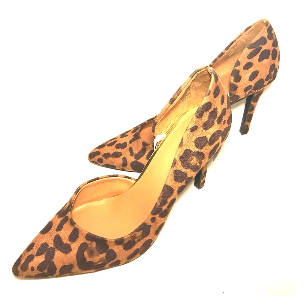 Leopard Print Pumps